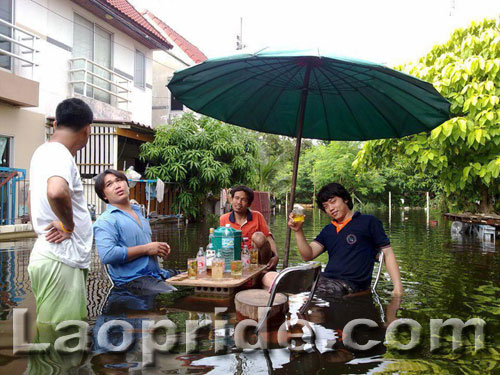 drinking-alcohol-in-the-flood1.jpg