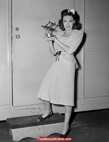 Judy Garland as Alice in The Clock