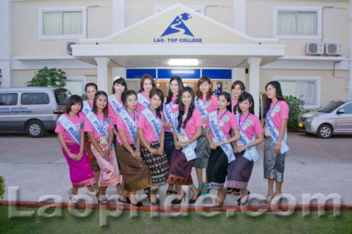 Lao-Top College girls