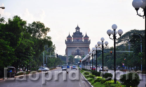 Patuxay monument in Vientiane