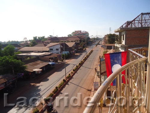 Life in urban areas of Laos