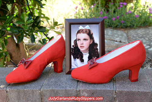 1930s style reproduction Judy Garland size 5B shoes