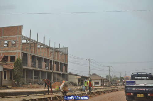 Trip to Talat, Vientiane province