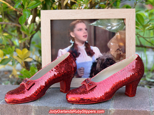 Very impressive ruby slippers near identical to the originals