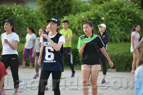 Aerobics on Mekong riverside in Vientiane, Laos