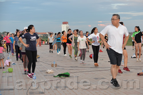 Aerobics on Mekong riverside in Vientiane, Laos