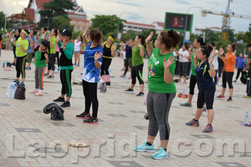 Aerobics on Mekong riverside in Vientiane, Laos