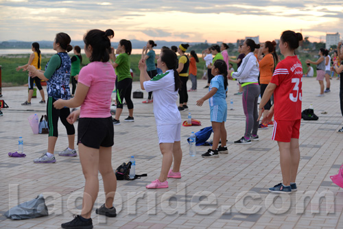 Aerobics on Mekong riverside in Vientiane, Laos