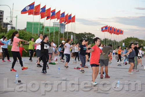 Aerobics on Mekong riverside in Vientiane, Laos