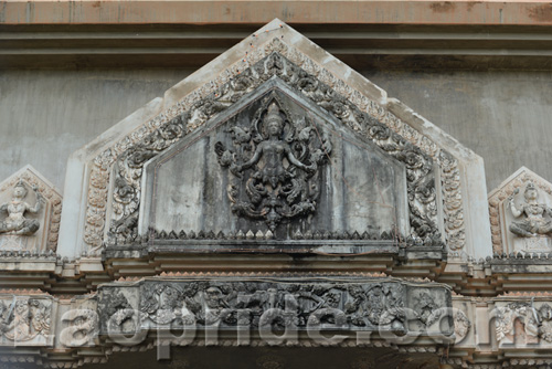 Patuxay Monument in Vientiane, Laos