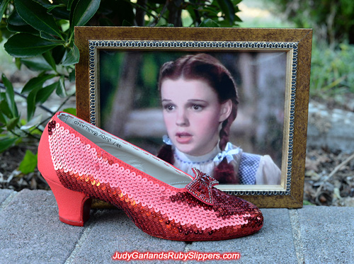 Sequining continues on the right shoe of the ruby slippers