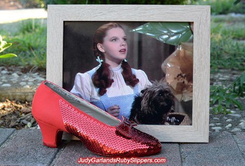 Sequining the right shoe of Judy Garland's ruby slippers