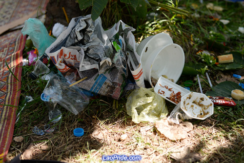 Students in Vientiane picking up litter in the park