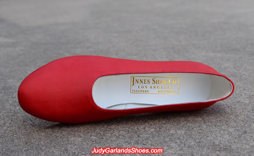 Golden embossed label on Judy Garland's size 5B shoe