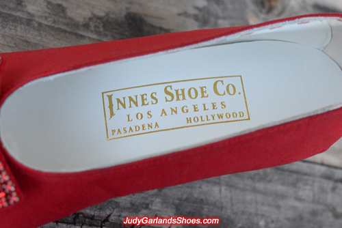 Innes Shoe Company golden embossed label