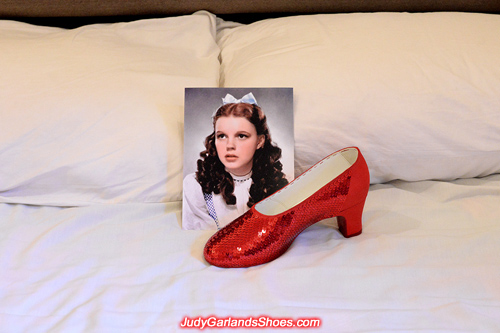 Judy Garland's right shoe is beginning to take shape