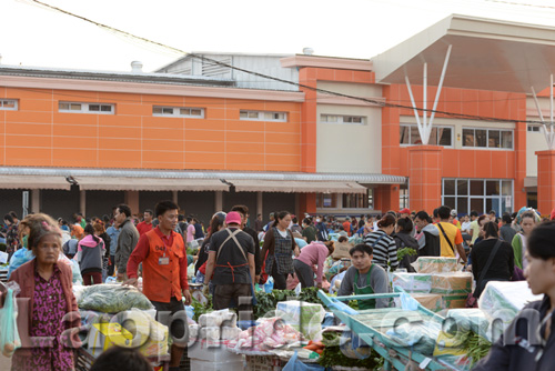 Khua Din market in Vientiane, Laos