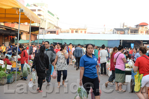 Khua Din market in Vientiane, Laos