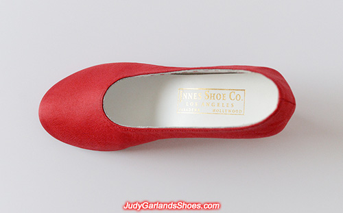 Innes Shoe Company golden debossed label