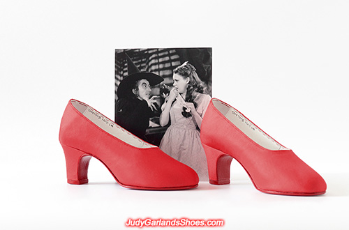 Judy Garland as Dorothy's size 5B shoes