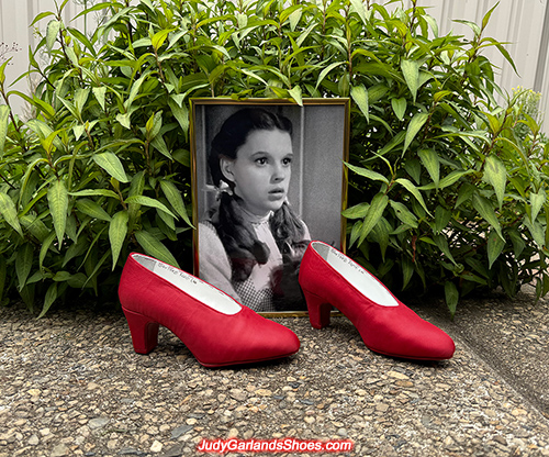 Judy Garland as Dorothy's size 5B shoes