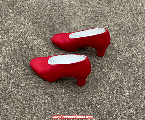 Judy Garland as Dorothy's size 5B shoes