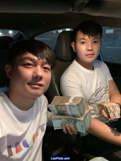 Lao guys show off their wealth
