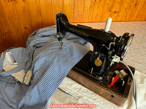 Making authentic Dorothy dresses