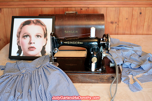 Old singer sewing machine